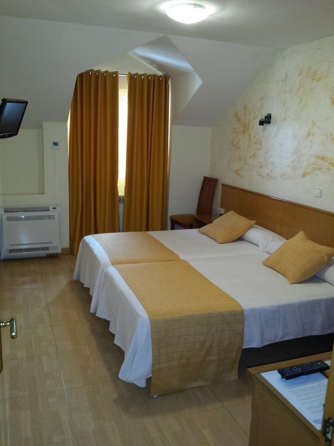 Hotel Camargo Igollo Esterno foto
